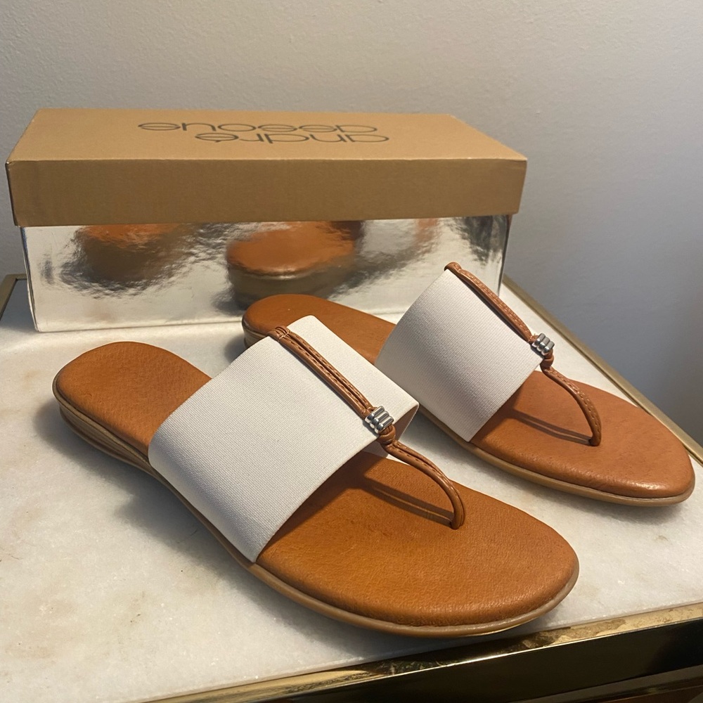 Andrè Assous Nice Bright Featherweight Sandal